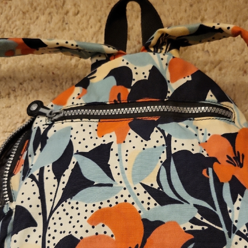 Floral Patterned Backpack - Picture 4 of 12